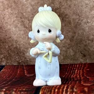 Precious Moments 1984 "There's a Song in my Heart"  12173